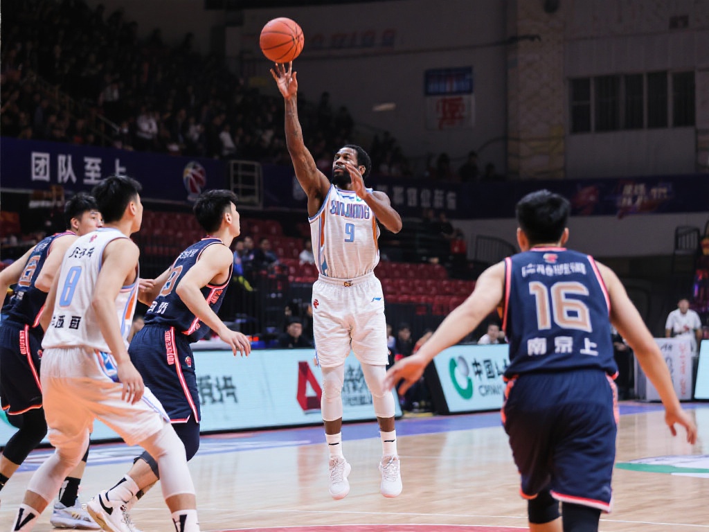 同时在比赛 同时在比赛